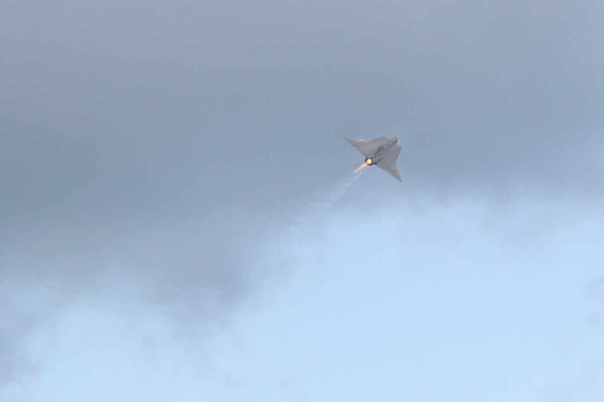 Militärflyg 2